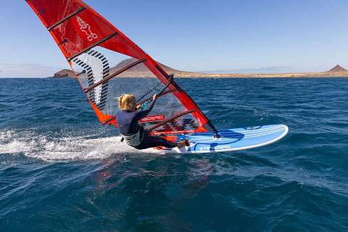 Доска для Виндсерфинга Starboard 2025 CARVE Starlite Carbon
